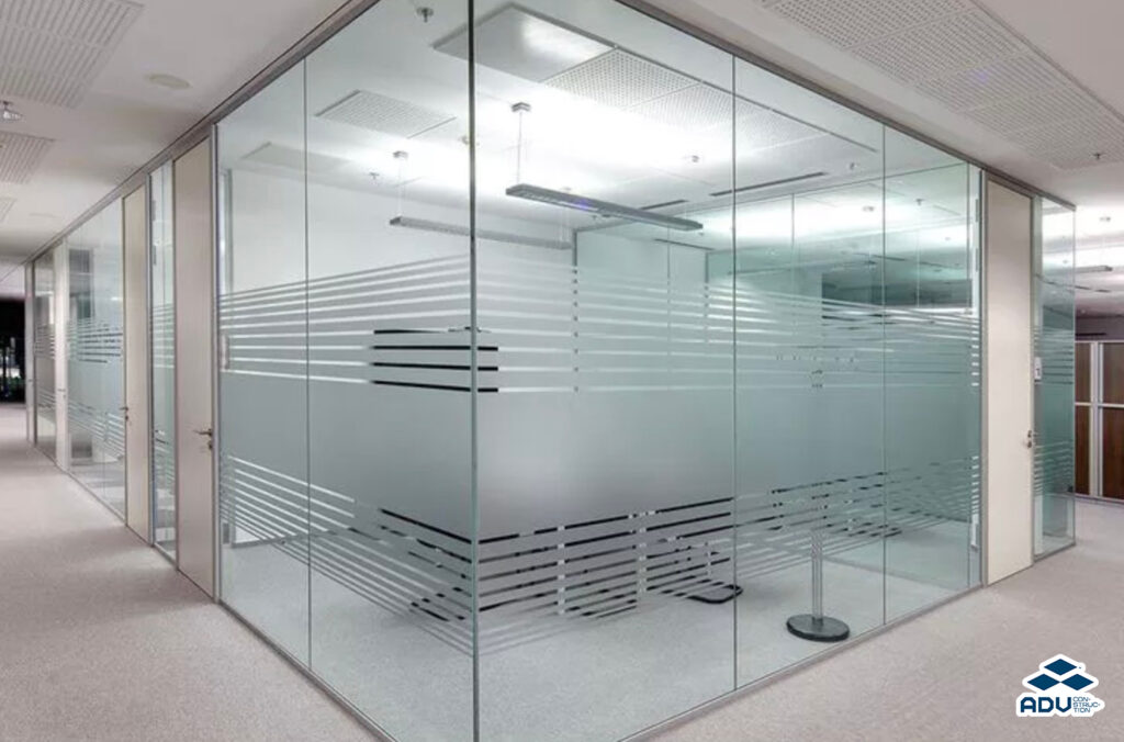 Thi Công Dán Decal Chuyên Nghiệp – Uy Tín Giá Rẻ Tại HCM
