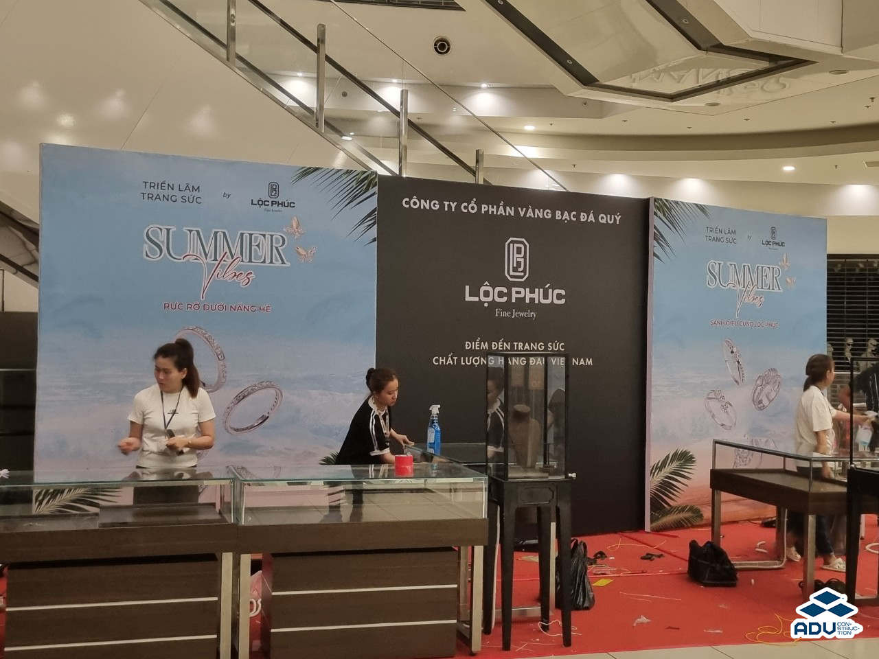 Khái niệm về backdrop