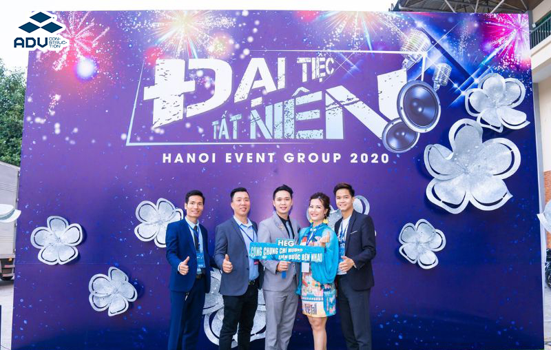 Backdrop checkin đại tiệc tất niên