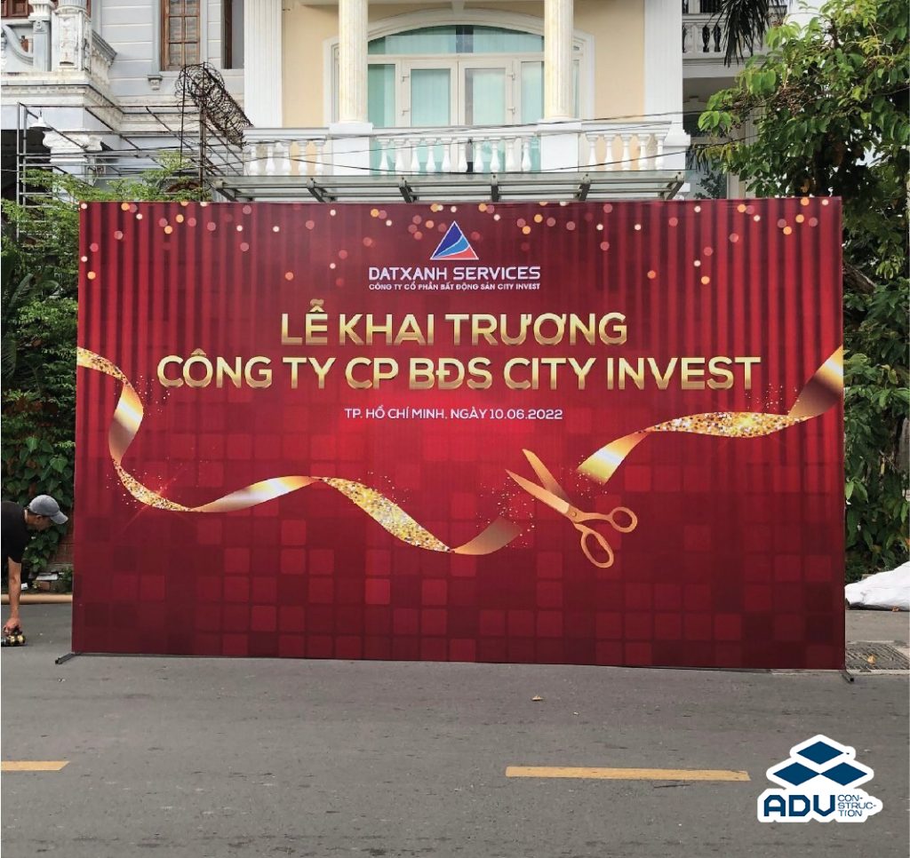 Cho thuê khung Backdrop khai trương công ty bất động sản