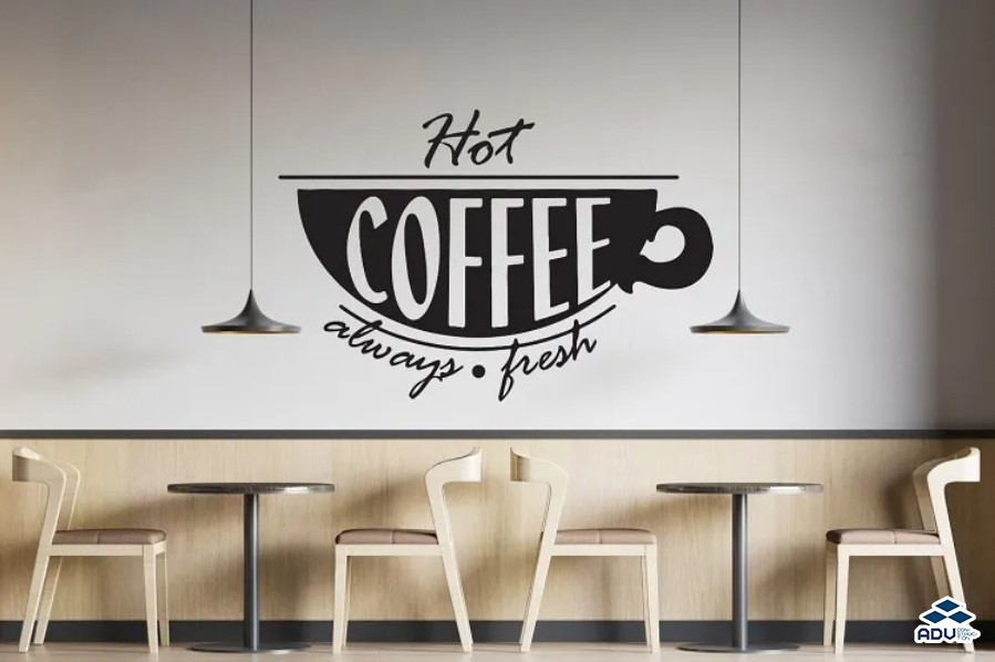 Decal với kích cỡ cân đối tăng hiệu ứng thị giác cho không gian quán