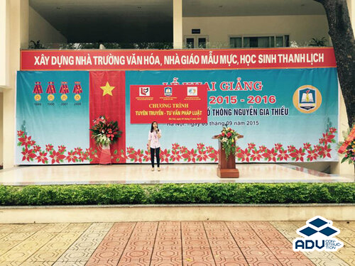 Băng rôn khai giảng đẹp