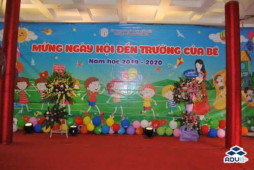 Băng rôn ngày khai giảng cho trường mầm non