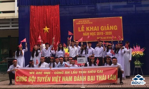 Băng rôn chào mừng năm học mới