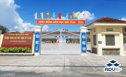 Băng rôn thiết kế đơn giản