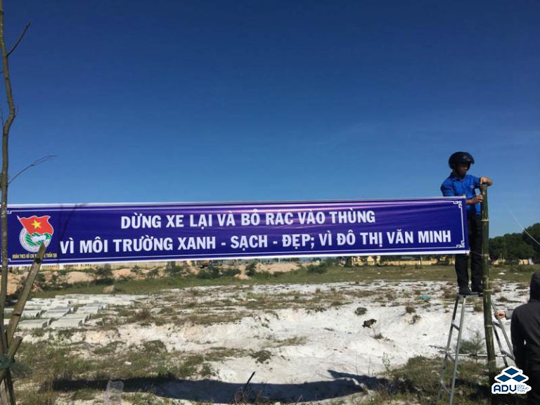 Băng rôn tuyên truyền có ứng dụng rộng rãi trong nhiều lĩnh vực khác nhau.