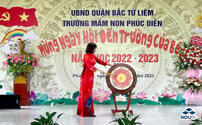 Mẫu băng rôn  mừng ngày hội đến trường