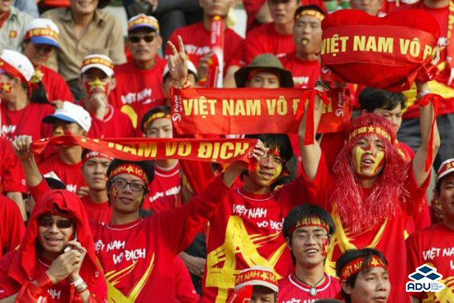 Nhận in băng rôn cổ vũ bóng đá số lượng lớn